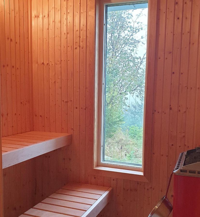 Gaeststuga I Vacker Natur, Bastu, Bubbelpool Sommartid Och Gratis Parkering Naera Ulricehamn Och Lassalyckan, Guesthouse With Nice View With Sauna And Free Parking Close To Dalsjoefors And Fishing Borås Exterior foto