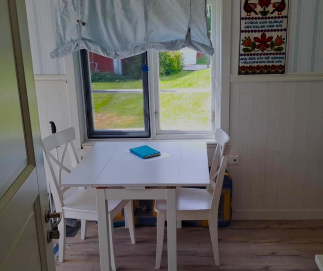 Gaeststuga I Vacker Natur, Bastu, Bubbelpool Sommartid Och Gratis Parkering Naera Ulricehamn Och Lassalyckan, Guesthouse With Nice View With Sauna And Free Parking Close To Dalsjoefors And Fishing Borås Exterior foto